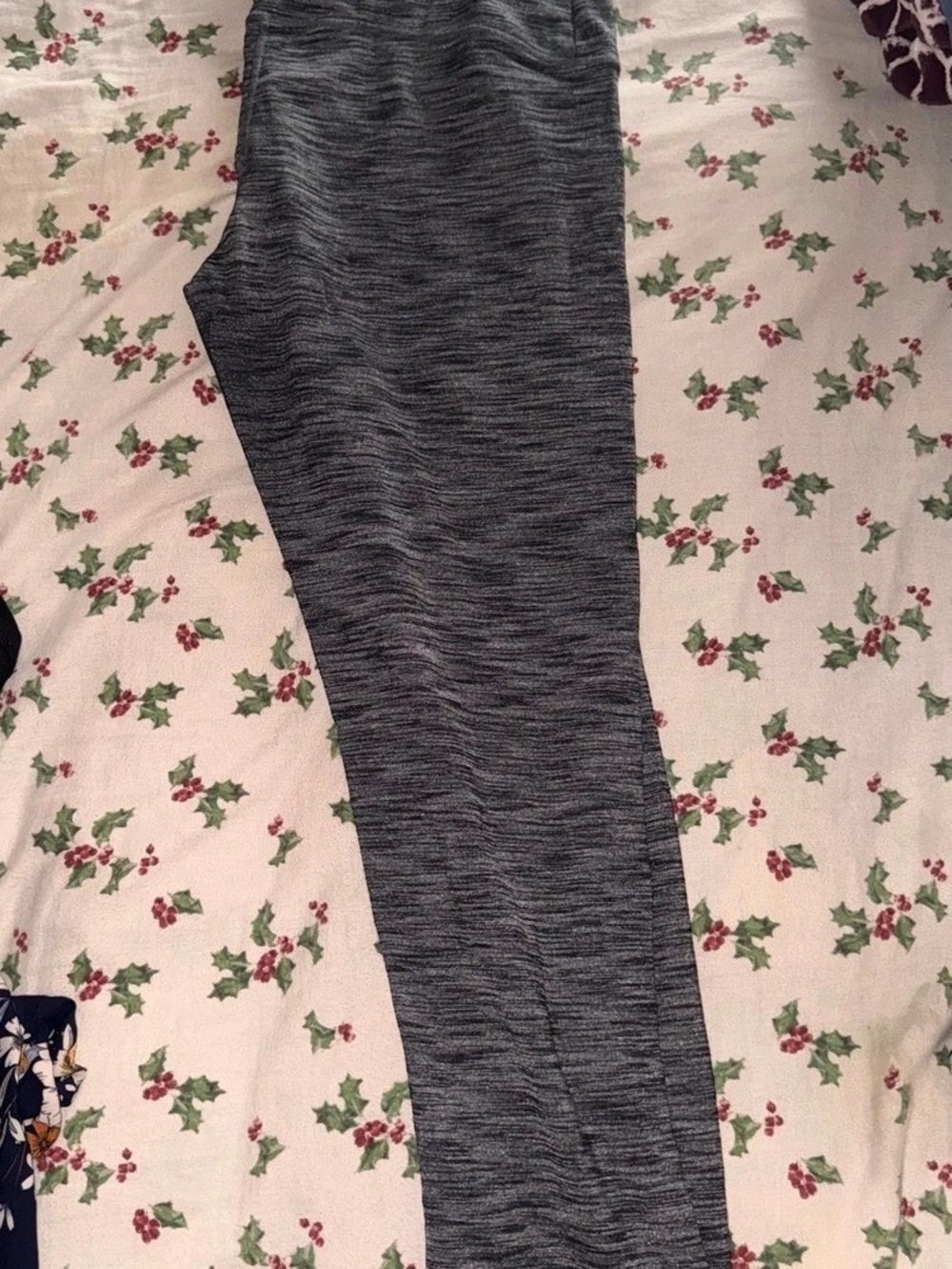 Tuff Athletics Gray Athletic Leggings Like New